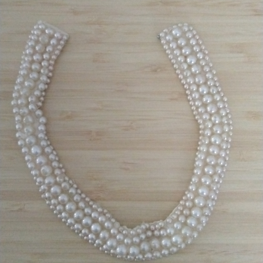 Vintage 1950s Pearl Sweater Collar